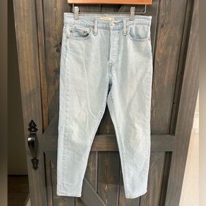 Levi Strauss Wedgie Skinny Jeans Women's Size 29 Light Blue Denim Button Fly